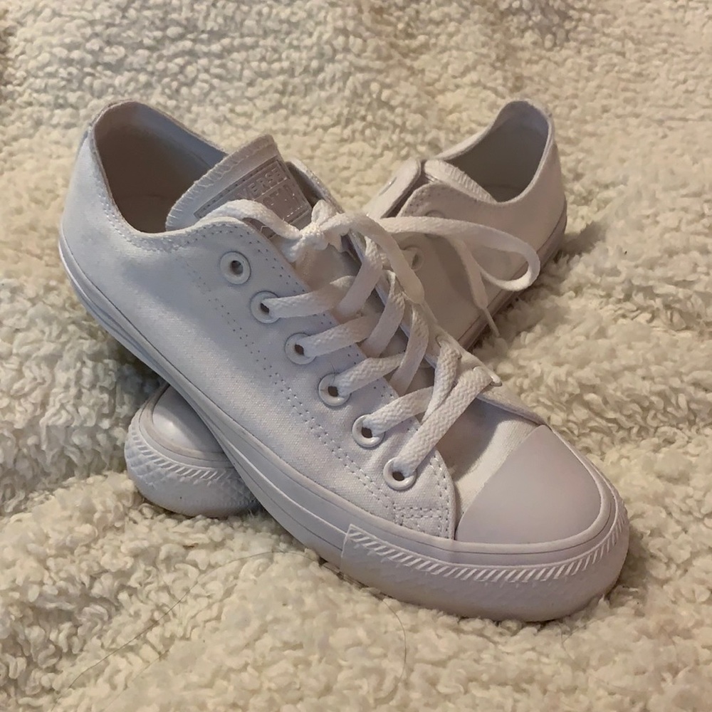 Converse monochrome white shoes